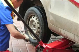 东兰附近拖车24小时服务热线电话