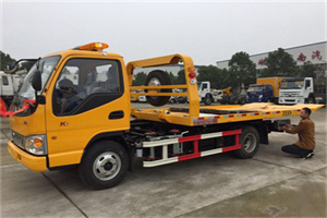 东兰哪里有拖车服务