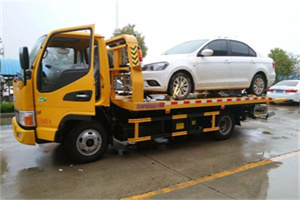 东兰附近拖车救援24小时服务热线